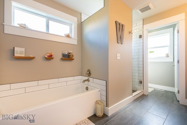 358 Pioneer Crossing Blvd, Manhattan, MT 59741