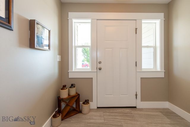 358 Pioneer Crossing Blvd, Manhattan, MT 59741