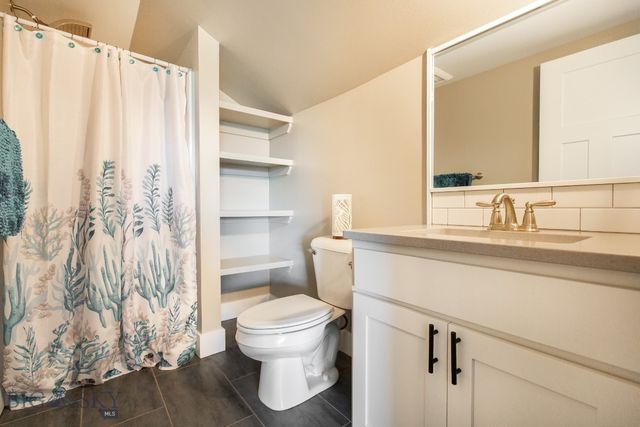 358 Pioneer Crossing Blvd, Manhattan, MT 59741