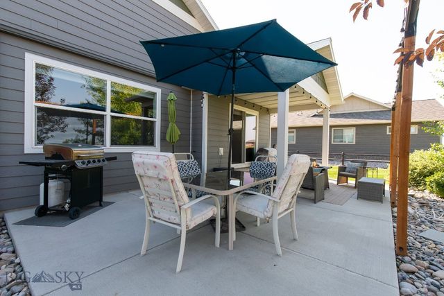 358 Pioneer Crossing Blvd, Manhattan, MT 59741