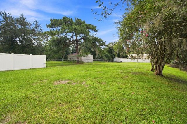 17933 EAGLE LANE, Lutz, FL 33558