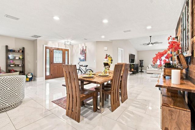 17933 EAGLE LANE, Lutz, FL 33558