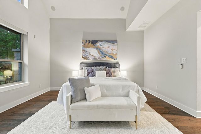 6251 Lakeshore Drive, Dallas, TX 75214