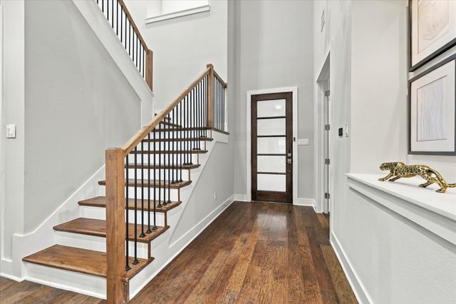 6251 Lakeshore Drive, Dallas, TX 75214
