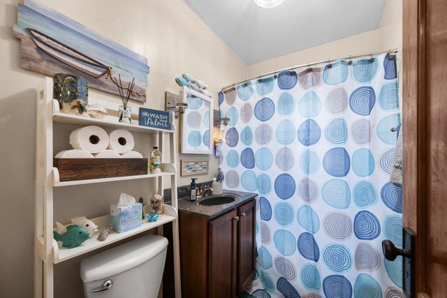 2218 DAVIE Street, Davenport, IA 52804