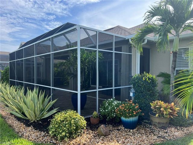 9269 Palm Island CIR, North Fort Myers, FL 33903