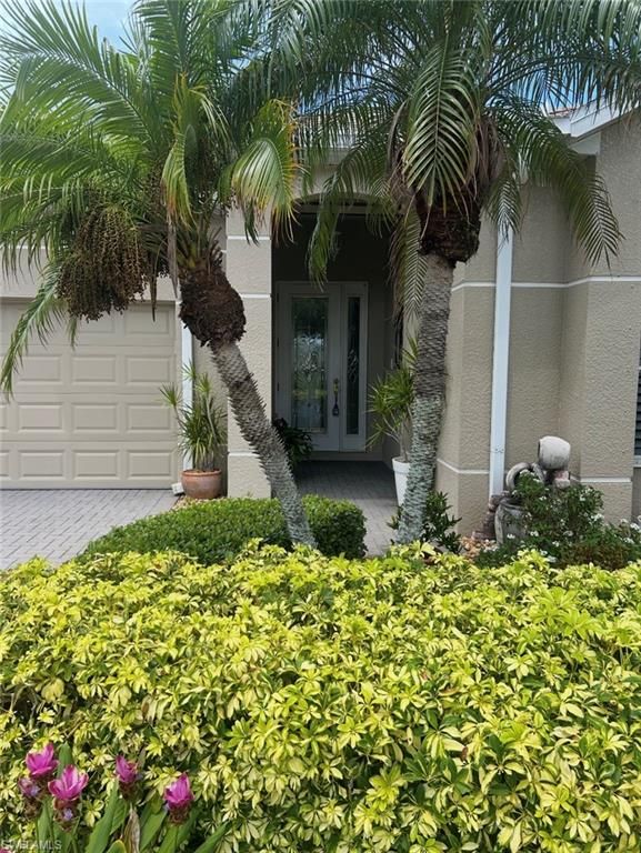 9269 Palm Island CIR, NORTH FORT MYERS, FL 33903 — photo 2