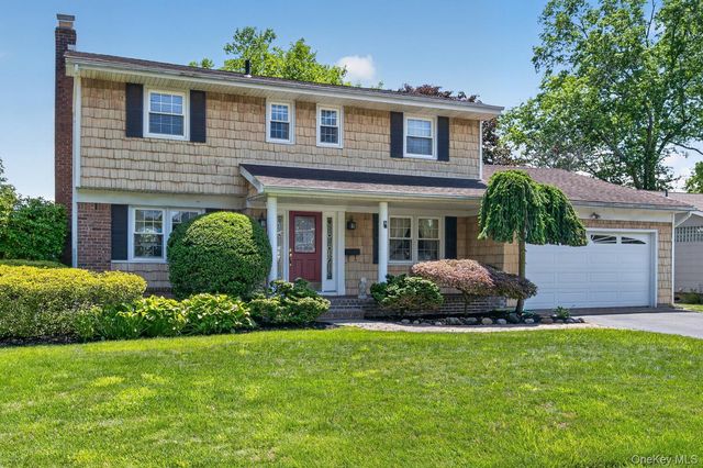 6 W Oak Hill, Oyster Bay, NY 11771