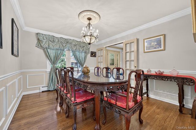 6 W Oak Hill, Oyster Bay, NY 11771