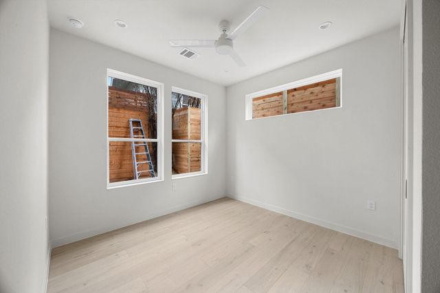 1709 Maple Ave 2B, Austin, TX 78702