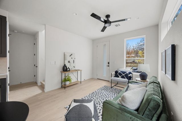 1709 Maple Ave 2B, Austin, TX 78702