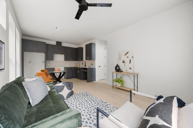 1709 Maple Ave 2B, Austin, TX 78702