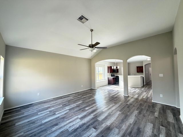 914 Whispering Winds Court, Baytown, TX 77521