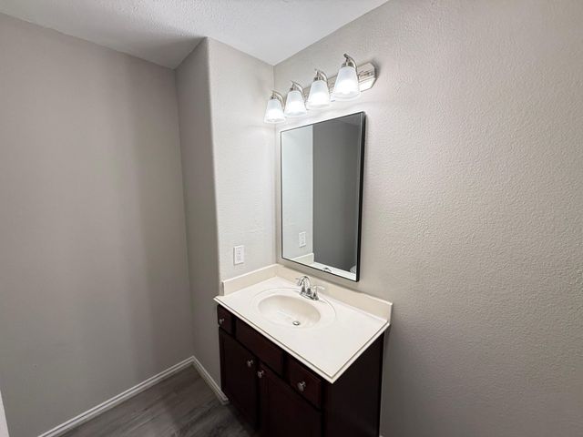 914 Whispering Winds Court, Baytown, TX 77521