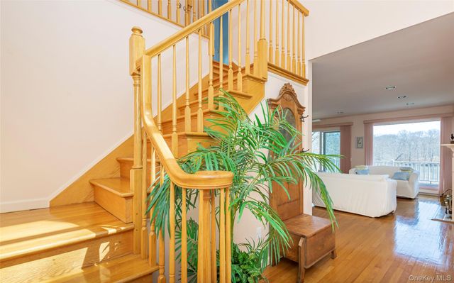 4 Irene Lane, Shelter Island, NY 11964