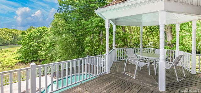 4 Irene Lane, Shelter Island, NY 11964