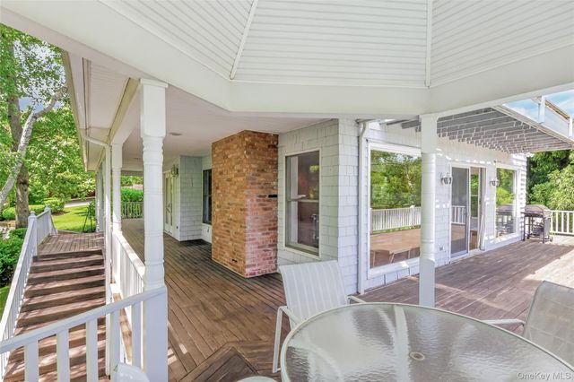 4 Irene Lane, Shelter Island, NY 11964