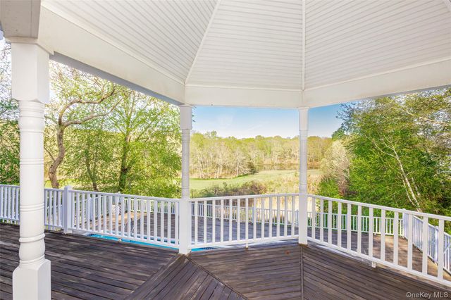 4 Irene Lane, Shelter Island, NY 11964