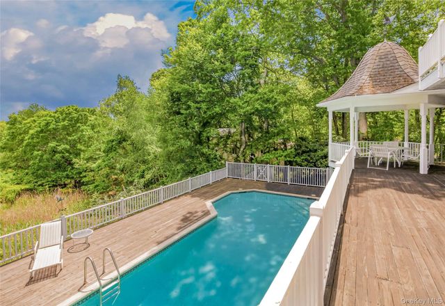 4 Irene Lane, Shelter Island, NY 11964