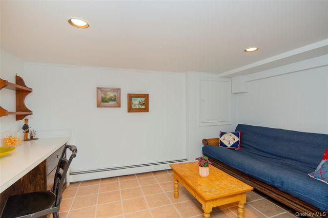 4 Irene Lane, Shelter Island, NY 11964