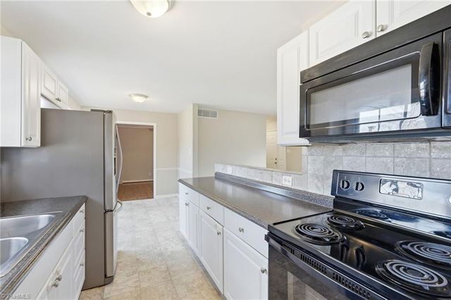 3202 Shallowford Drive, Greensboro, NC 27406