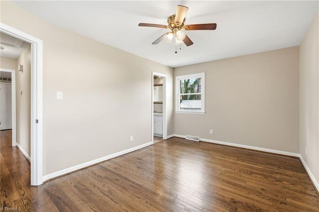 3202 Shallowford Drive, Greensboro, NC 27406