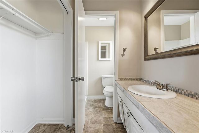 3202 Shallowford Drive, Greensboro, NC 27406