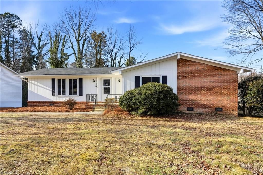 3202 Shallowford Drive, Greensboro, NC 27406