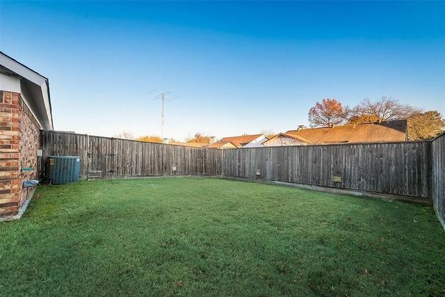 1516 Golden Grove Drive, Mesquite, TX 75149