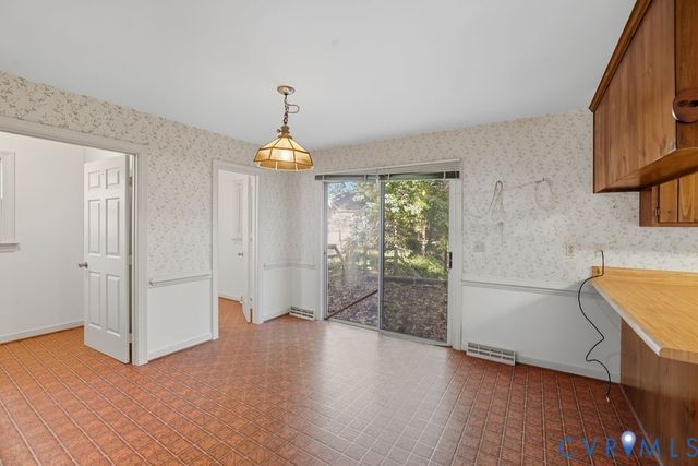 12805 Gloria Ct, Chester, VA 23831