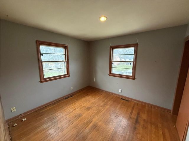 6155 NOGARD Avenue, Kansas City, KS 66104