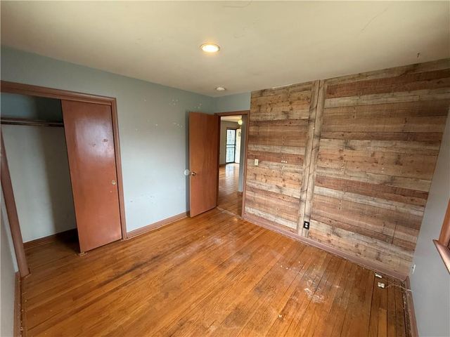 6155 NOGARD Avenue, Kansas City, KS 66104