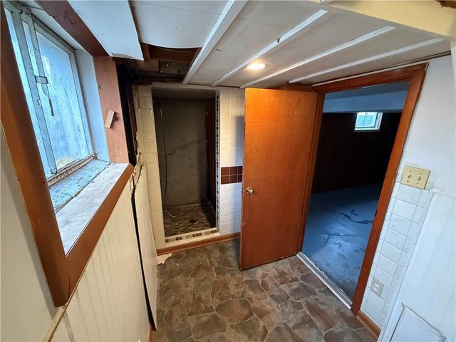 6155 NOGARD Avenue, Kansas City, KS 66104