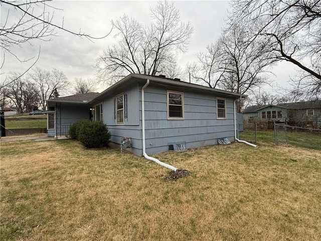 6155 NOGARD Avenue, Kansas City, KS 66104