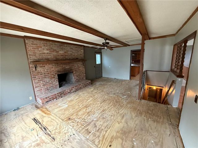 6155 NOGARD Avenue, Kansas City, KS 66104