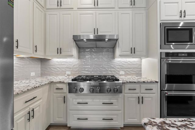 305 Arrowhead Mound RD, Georgetown, TX 78628