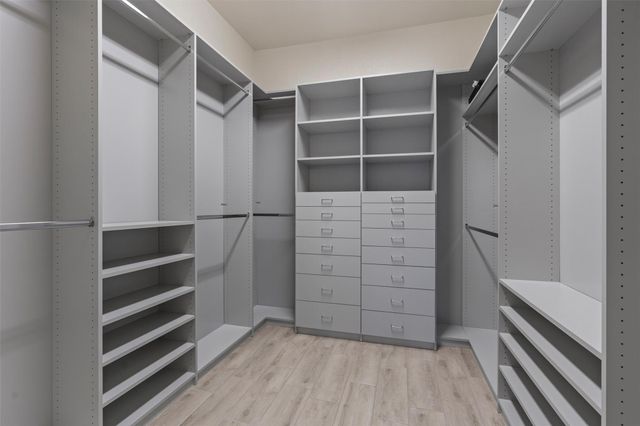 305 Arrowhead Mound RD, Georgetown, TX 78628