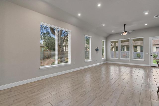 305 Arrowhead Mound RD, Georgetown, TX 78628