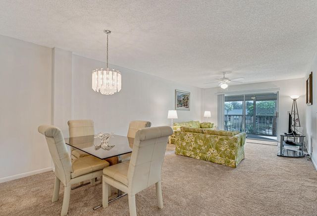 3146 Via 203, Lake Worth, FL 33467