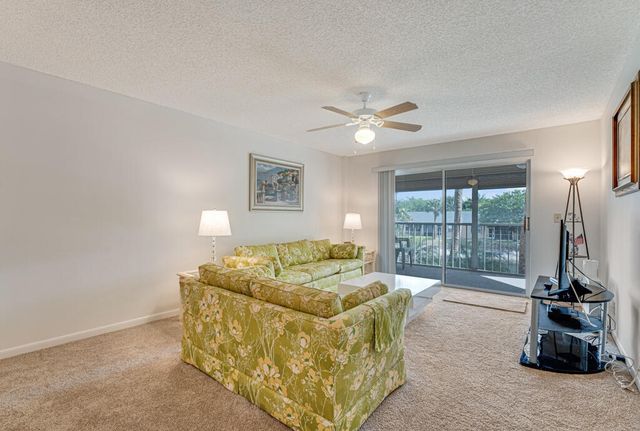 3146 Via 203, Lake Worth, FL 33467