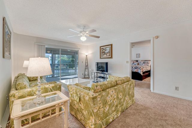 3146 Via 203, Lake Worth, FL 33467