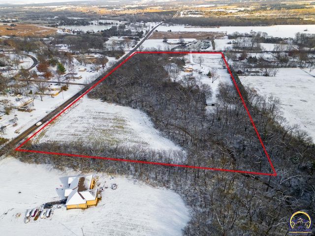 2939 SE Tecumseh RD, Tecumseh, KS 66542