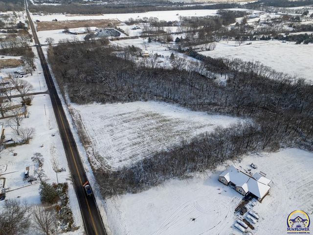 2939 SE Tecumseh RD, Tecumseh, KS 66542