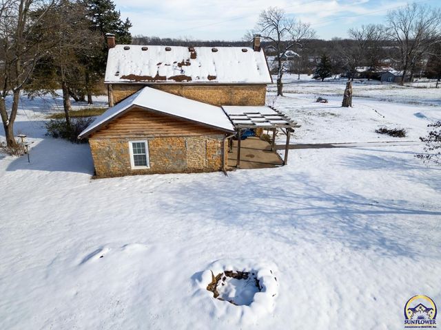 2939 SE Tecumseh RD, Tecumseh, KS 66542