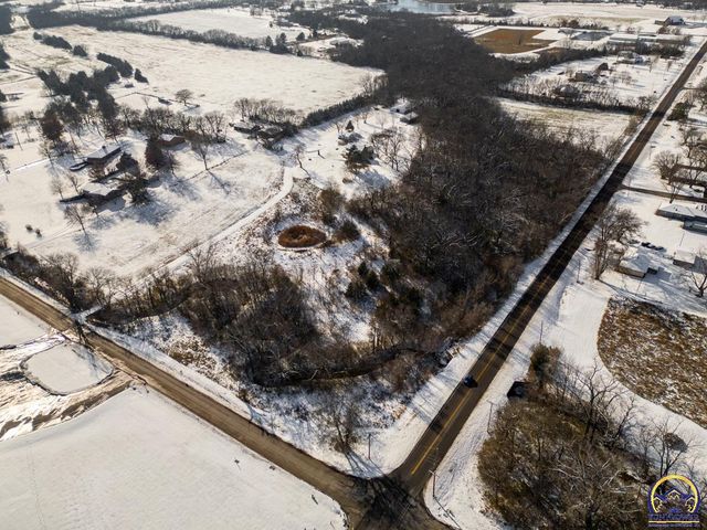 2939 SE Tecumseh RD, Tecumseh, KS 66542