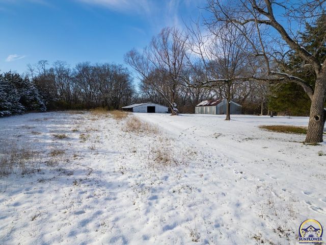 2939 SE Tecumseh RD, Tecumseh, KS 66542