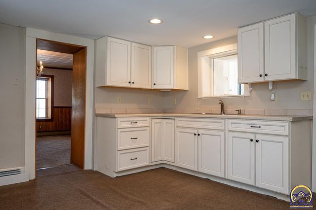 2939 SE Tecumseh RD, Tecumseh, KS 66542