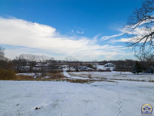 2939 SE Tecumseh RD, Tecumseh, KS 66542