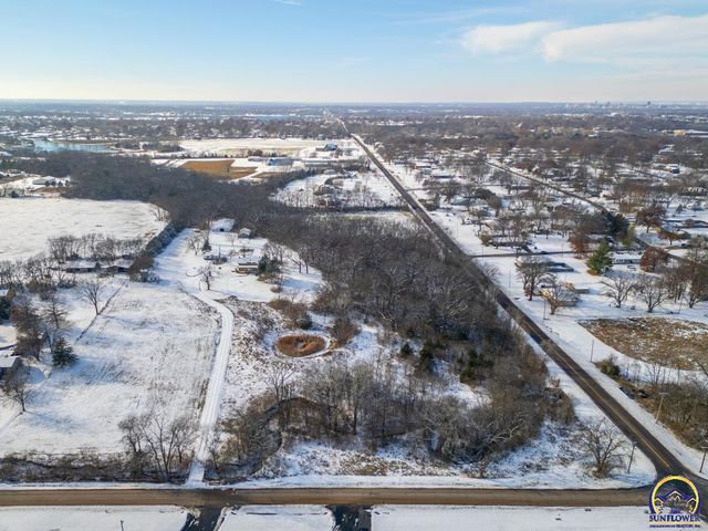 2939 SE Tecumseh RD, Tecumseh, KS 66542