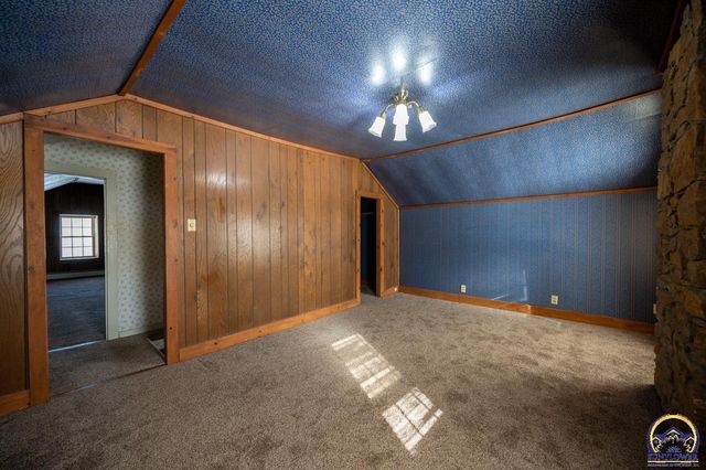 2939 SE Tecumseh RD, Tecumseh, KS 66542